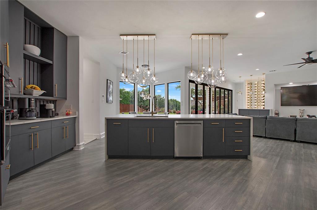 The Lakes On Legacy Drive Ph II - Residential