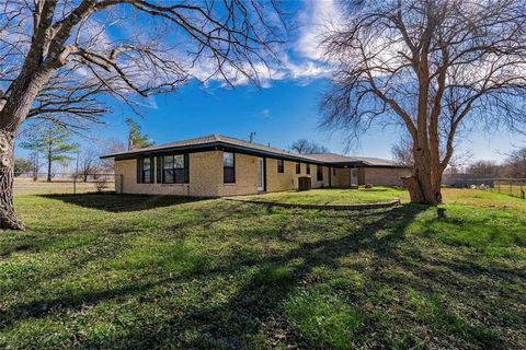 A home in Pecan Gap