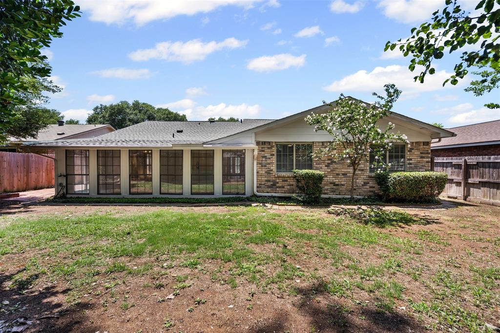 Arlington, Texas 76016, United States, 3 Bedrooms Bedrooms, ,2 BathroomsBathrooms,Residential,Pending,155744