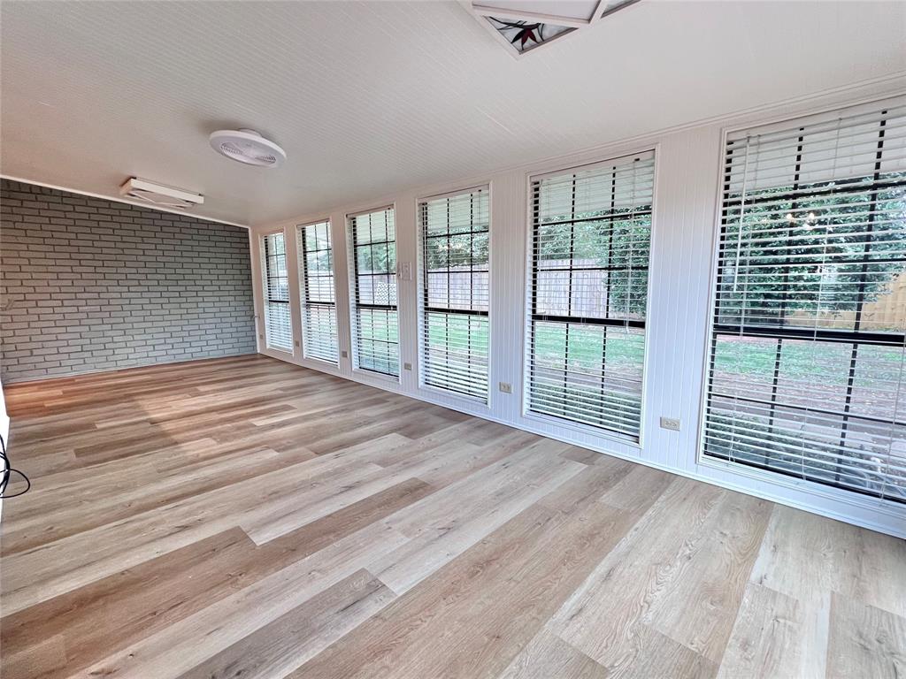 Arlington, Texas 76016, United States, 3 Bedrooms Bedrooms, ,2 BathroomsBathrooms,Residential,Pending,155744