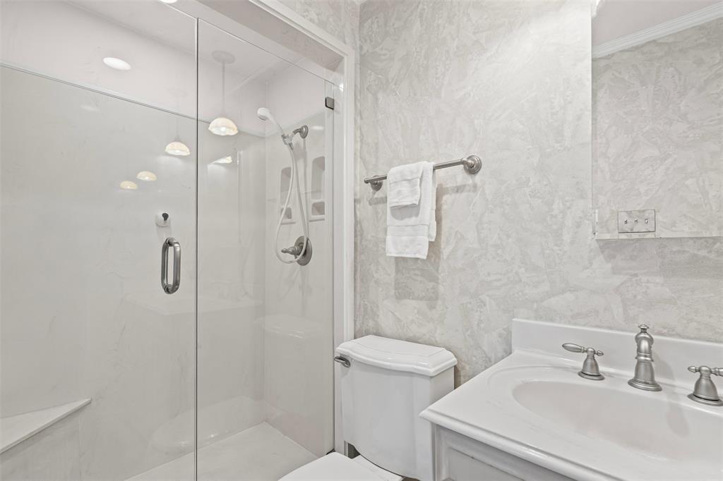 Arlington, Texas 76016, United States, 3 Bedrooms Bedrooms, ,2 BathroomsBathrooms,Residential,Pending,155744