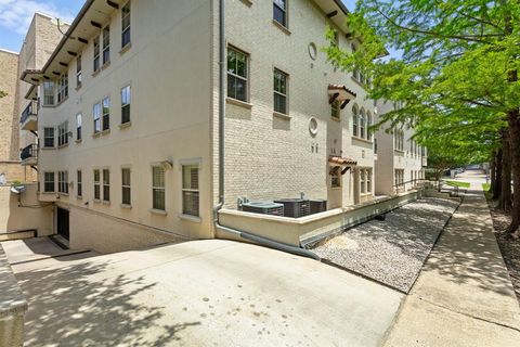 Tiny photo for 5801 Hillcrest Avenue #06, University Park, TX 75205 (MLS # 21173355)