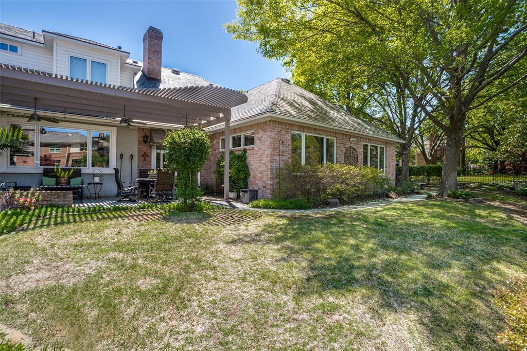 Willow Bend Place - Residential