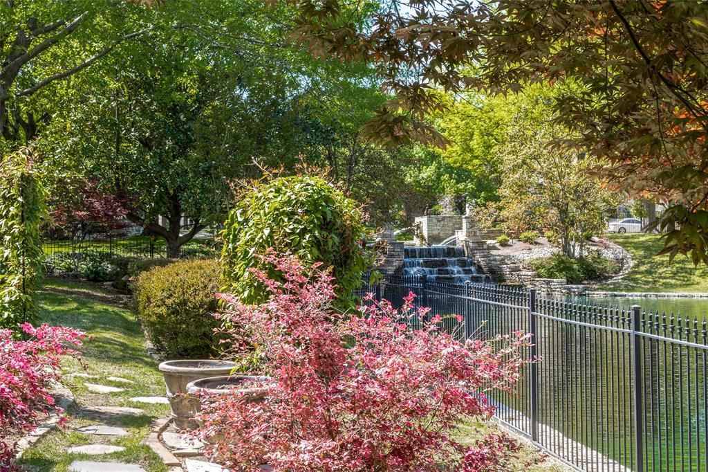 Willow Bend Place - Residential