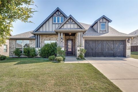 524 Windrow Lane Waxahachie TX 75165