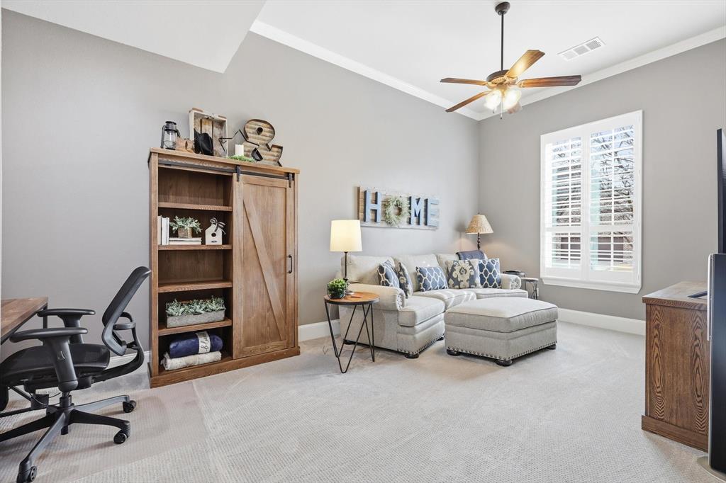 1401 Bluebell Avenue