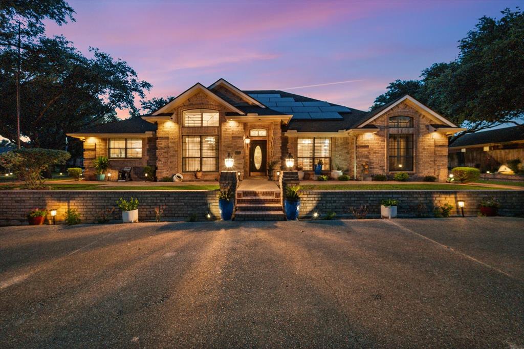 Valley View #4 - Residential