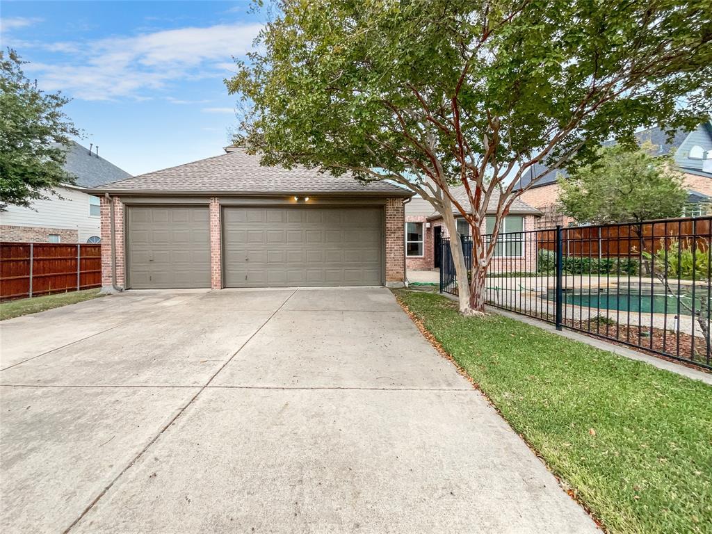 The Lakes On Legacy Drive Ph I - Residential