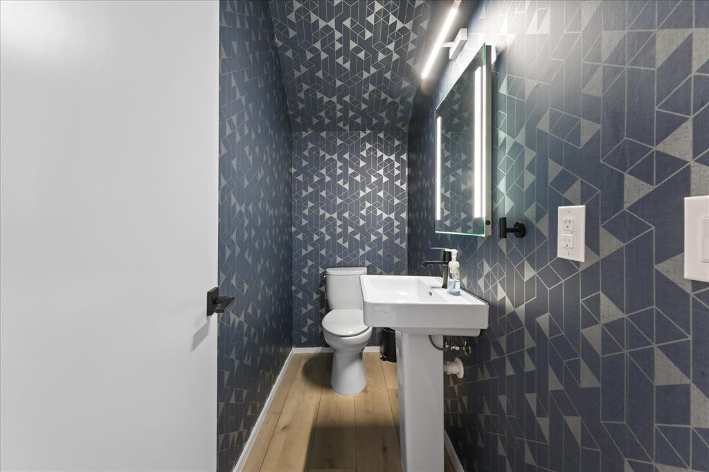 2001 N PRAIRIE CONDOS - Residential