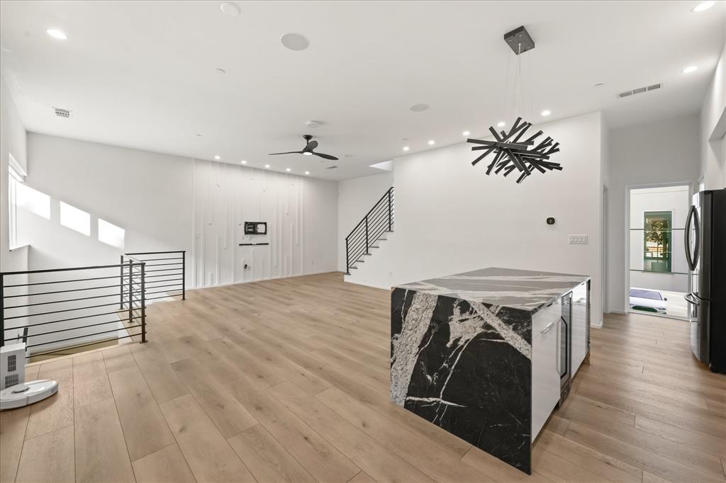 2001 N PRAIRIE CONDOS - Residential