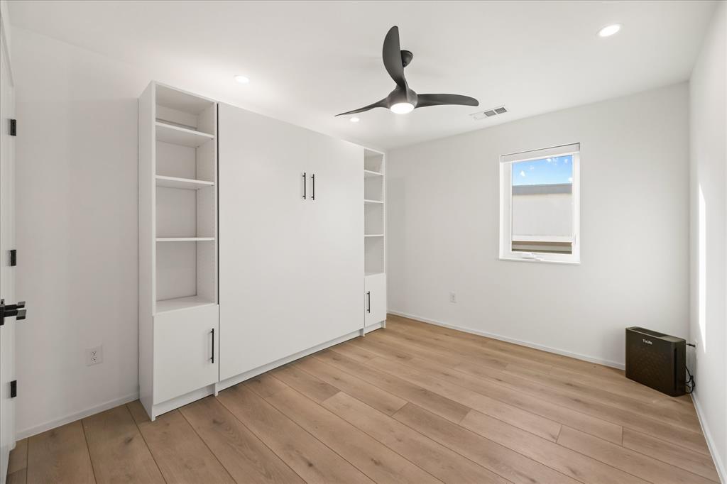 2001 N PRAIRIE CONDOS - Residential