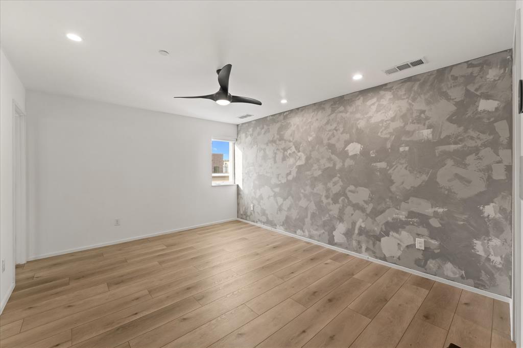 2001 N PRAIRIE CONDOS - Residential