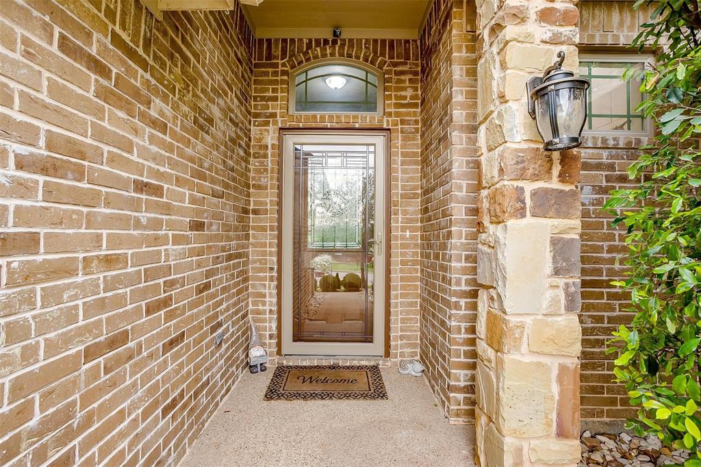 1017 Thistle Hill Trail
