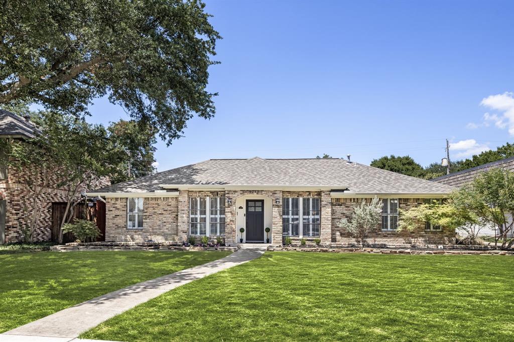9233 Moss Farm Lane