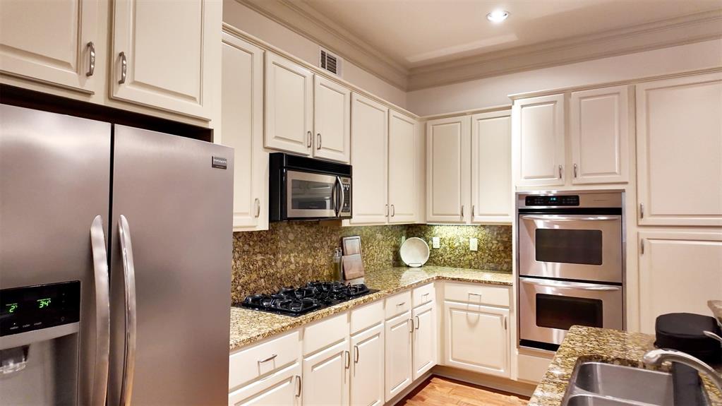 Grand at Turtle Creek Condos - Residential