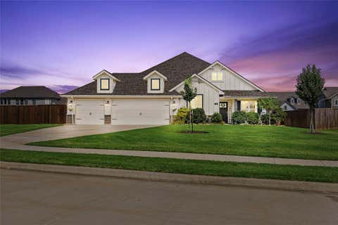 Photo of 104 Kens Court, Pilot Point, TX 76258 (MLS # 21355063)