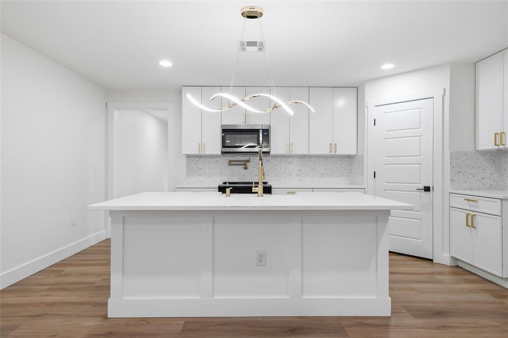 812 Kings Highway