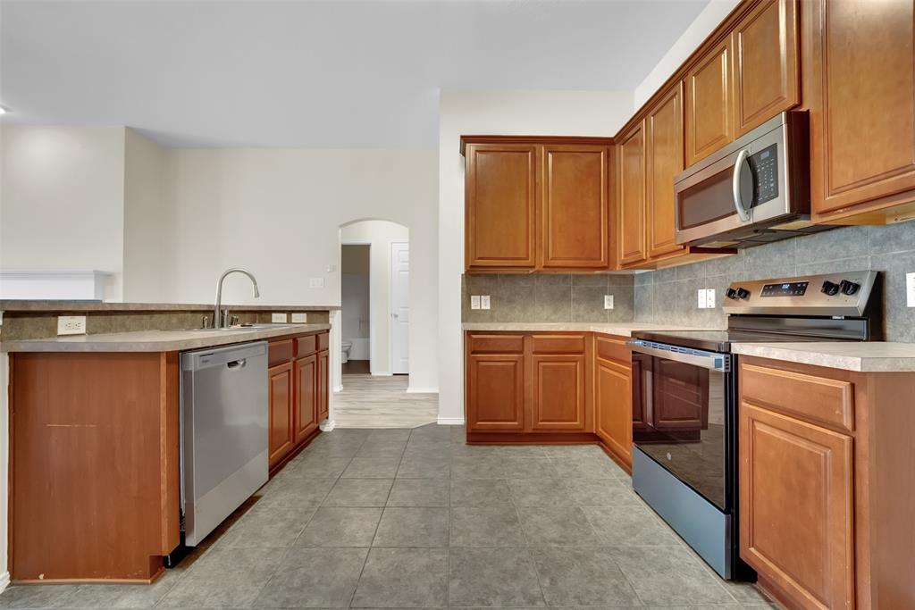 Woodridge Estates Ph One - Residential