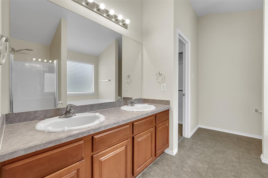 Woodridge Estates Ph One - Residential