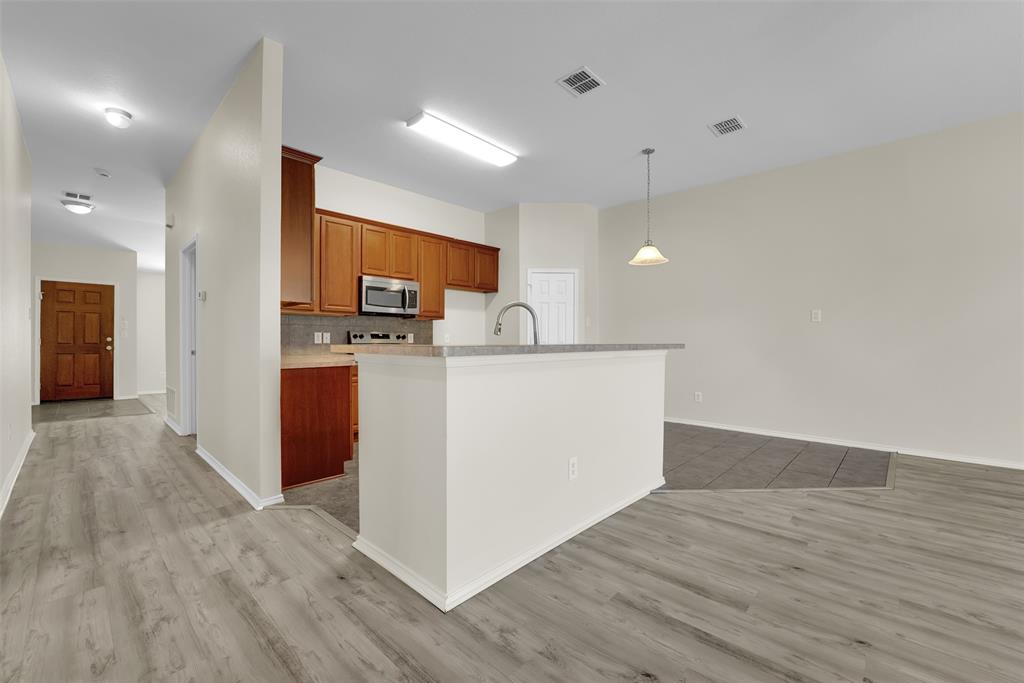 Woodridge Estates Ph One - Residential