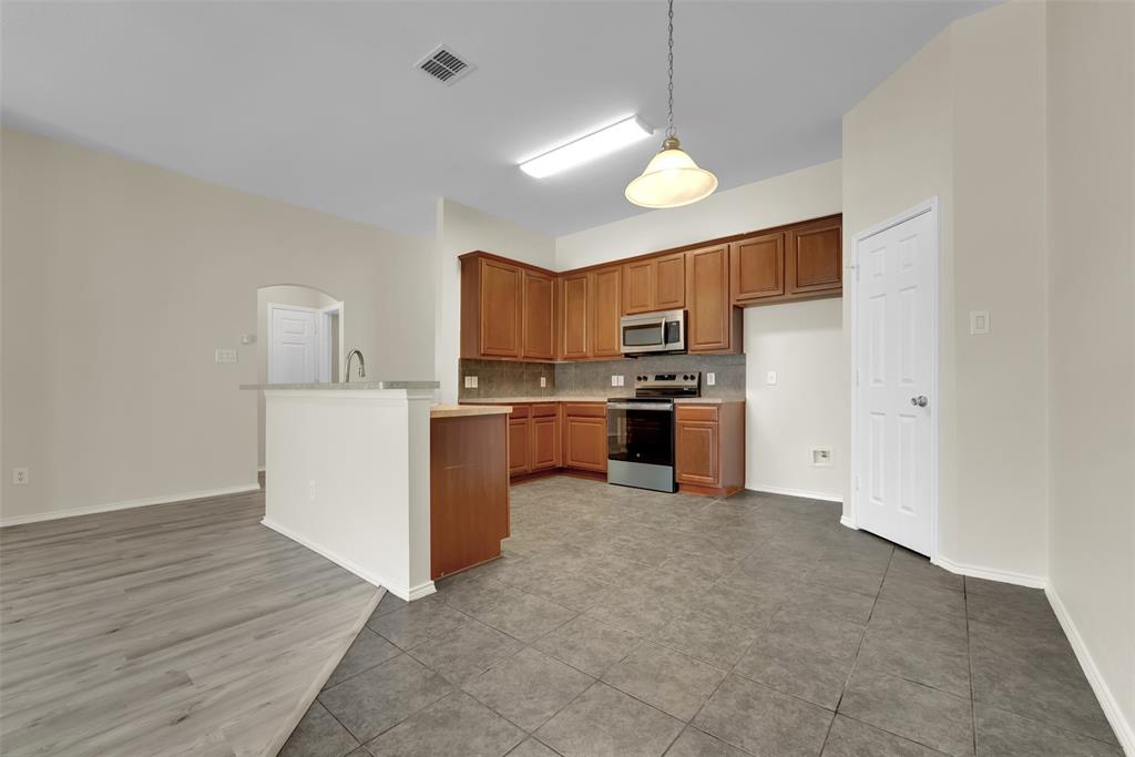 Woodridge Estates Ph One - Residential