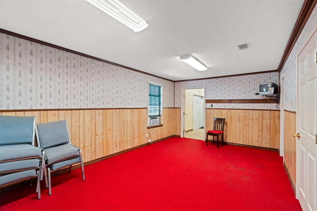 Corsicana - Commercial Sale