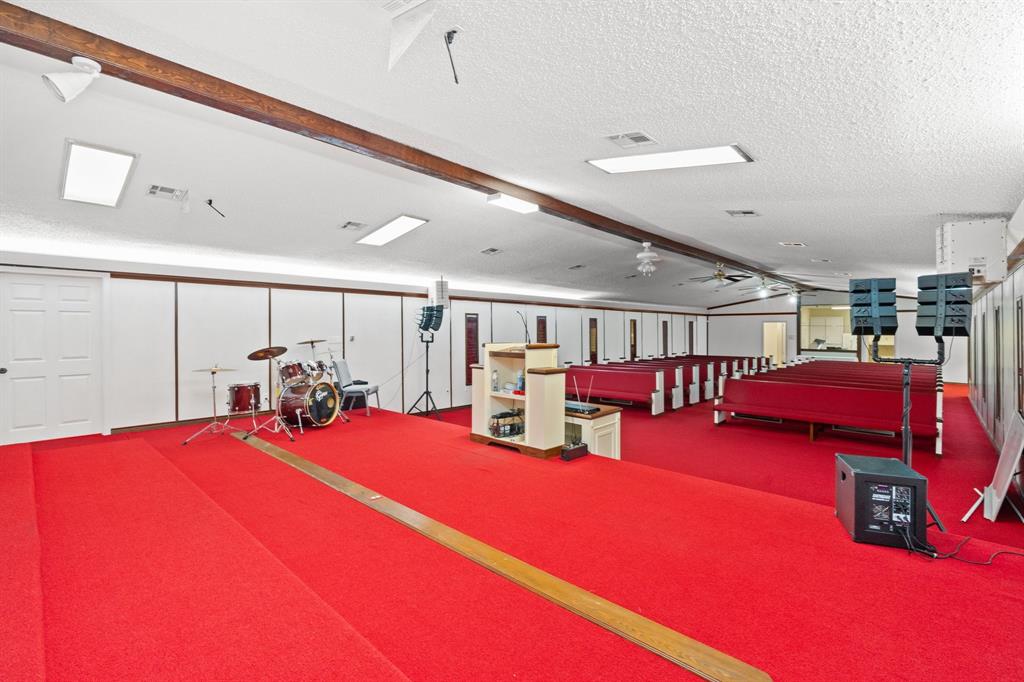 Corsicana - Commercial Sale