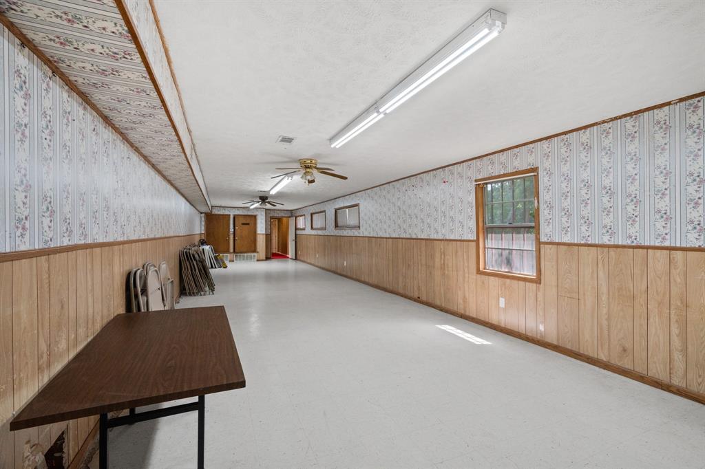 Corsicana - Commercial Sale