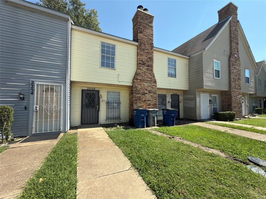 This charming two-story townhome offers a spacious and inviting layout. The main level features a large living area with a cozy wood-burning fireplace, perfect for relaxing or entertaining, along with a convenient half bath for guests. Upstairs, you’ll find two oversized bedrooms with generous closet space and a shared full bathroom, providing comfort and functionality. Ideally located near major freeways, shopping, and dining, this home offers both convenience and comfort in one great package.