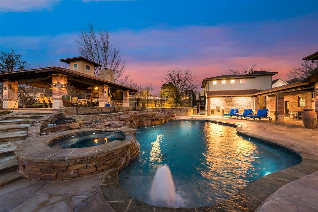 3824 Bay Court