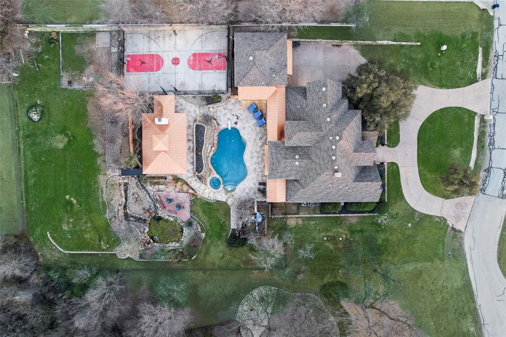 3824 Bay Court