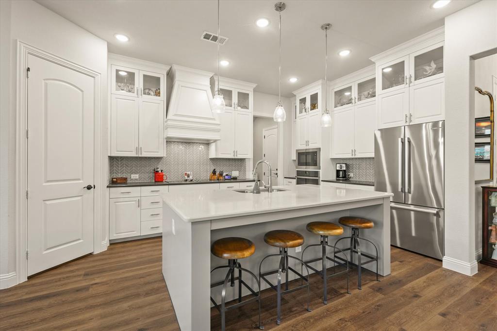 3917 Dubois Drive