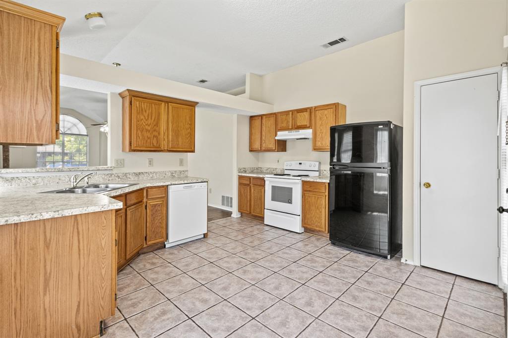 Leeds Add - Residential Lease