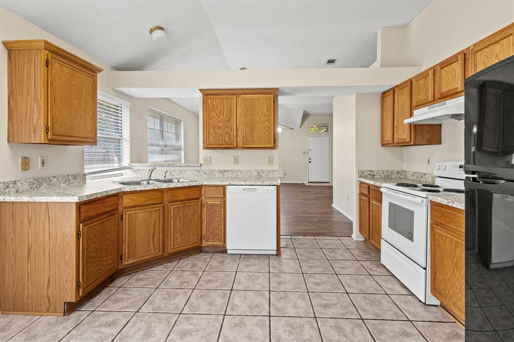 Leeds Add - Residential Lease