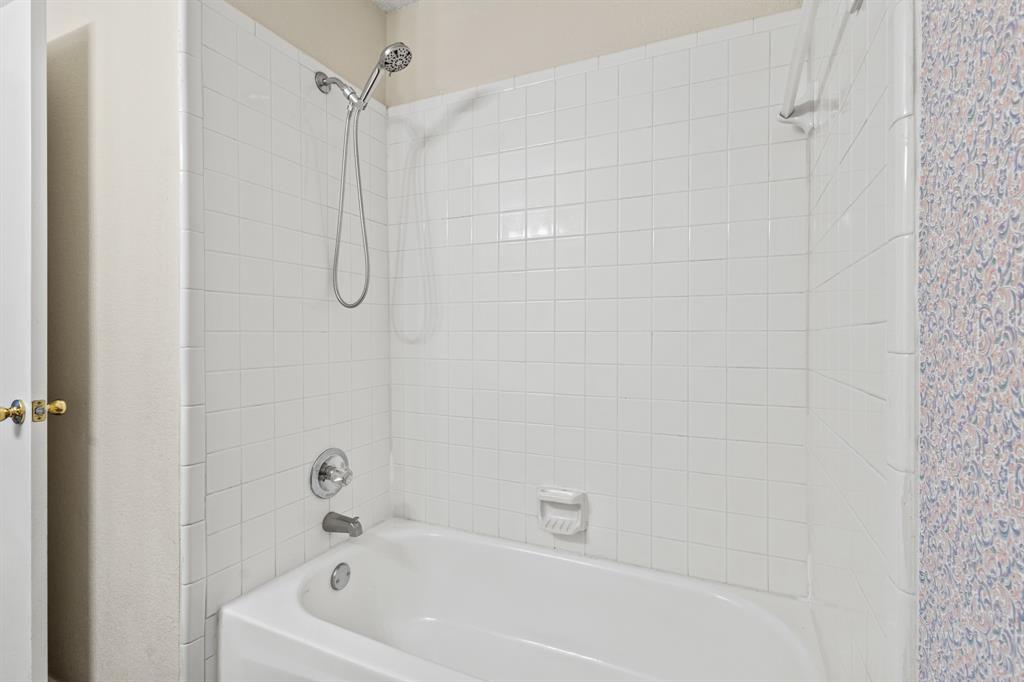 Leeds Add - Residential Lease