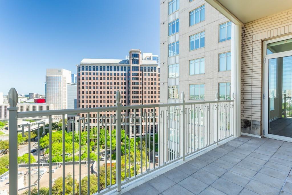 Ritz-Carlton Residences Condo In Uptown - Residential Lease