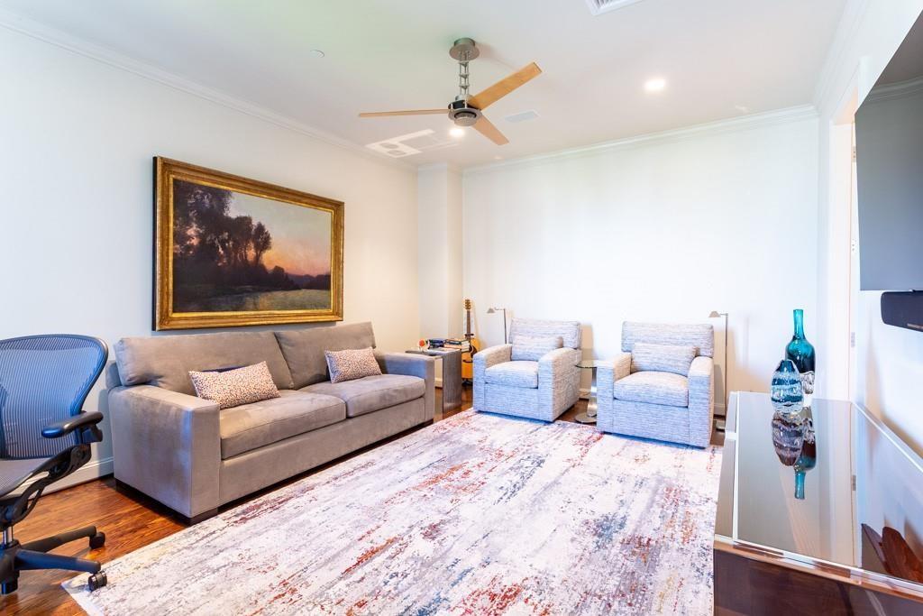 Ritz-Carlton Residences Condo In Uptown - Residential Lease