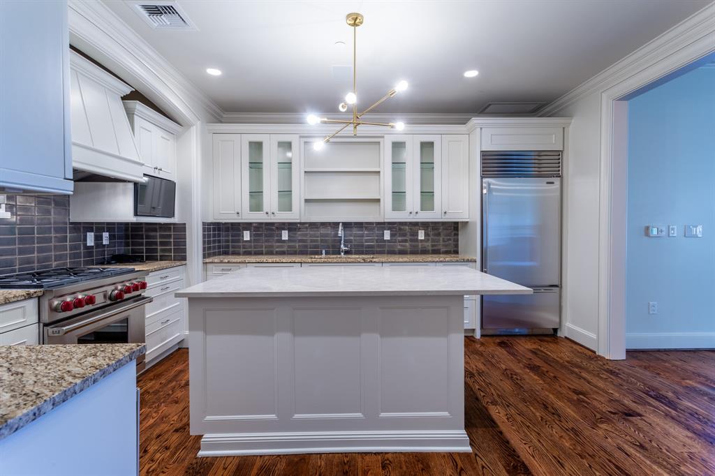 Ritz-Carlton Residences Condo In Uptown - Residential Lease