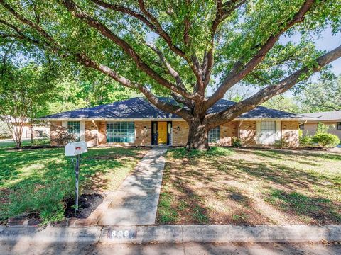 809 Brook Hollow Street Brownwood TX 76801