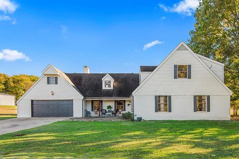 A home in Van Alstyne