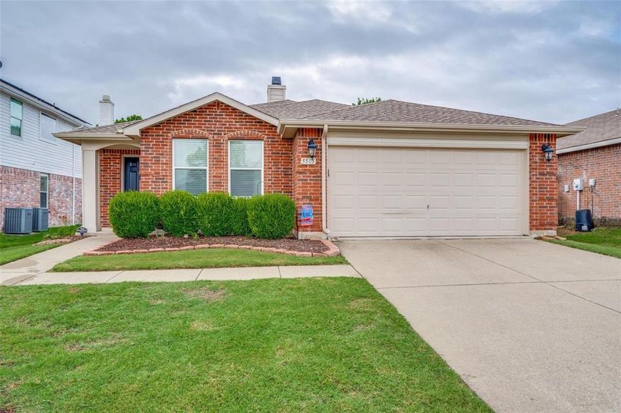 Cute single-story home featuring neutral interior paint and luxury vinyl flooring. This well-maintained property offers 3 spacious bedrooms, 2 full bathrooms, and an inviting open floor plan with a large living area and wood-burning fireplace. The eat-in kitchen includes a 10×5 walk-in pantry and adjacent laundry room, and opens to a generous backyard with a large covered patio. The primary suite features a 10×5 walk-in closet and private ensuite bath. Secondary bedrooms are nicely sized and provide good privacy. The backyard offers mature landscaping and a peaceful setting—ideal for outdoor dining, relaxing, or weekend BBQs.Located just steps from Minshew Elementary and Horizon Park, a 6-acre park with splash pad, swings, jungle gym, hike and bike trails, covered picnic areas, and open turf for play. Convenient access to schools, parks, shopping, and dining.