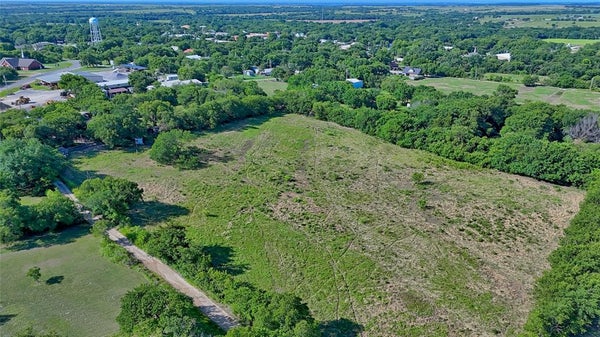 ADDRESS PRIVATE, SAINT JO, TX 76265 - Image b1fa93af51048d83832a1a59f2cc2e87/4262868581