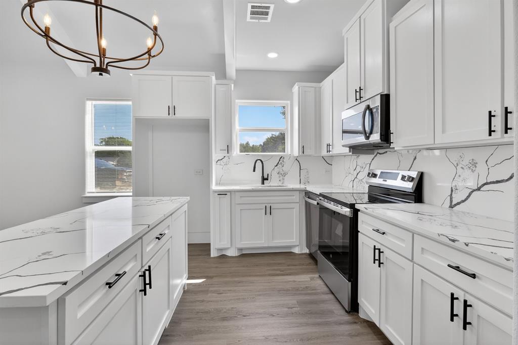 Oak Trail Shores - Residential