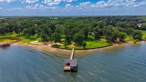 Photo of 1185 Rs County Road 3503, Emory, TX 75440 (MLS # 21280451)