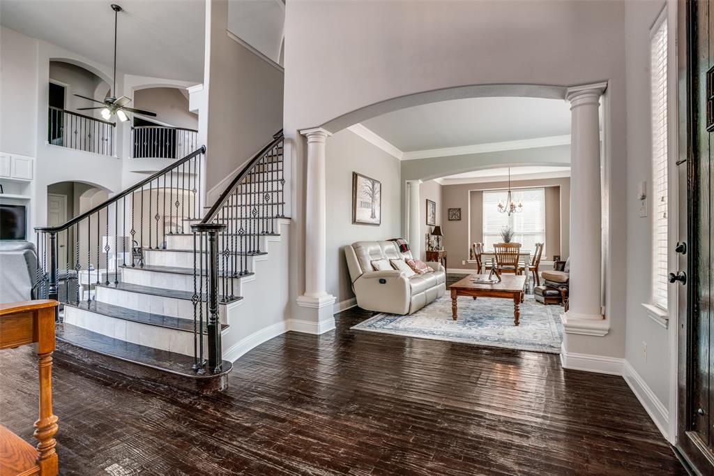 1221 Bridgeway Lane