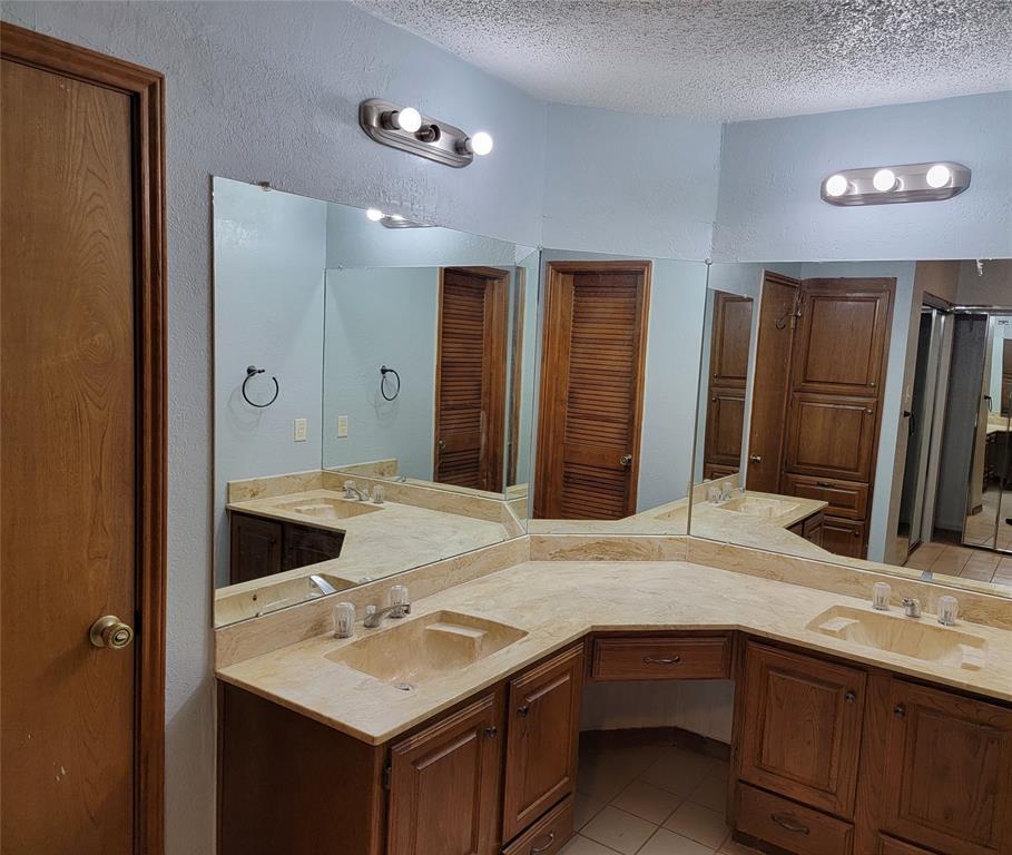 Cloisters Condominium - Residential Lease