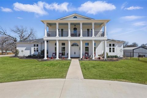 7761 Berry Road Burleson TX 76028