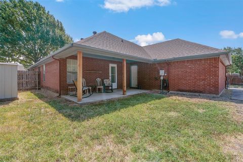 A home in Burleson