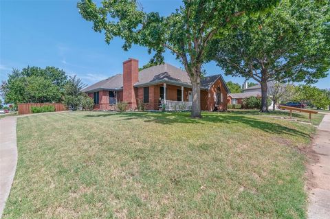 A home in Burleson