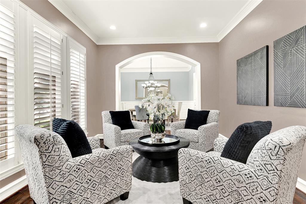 5045 SILVER LAKE Drive